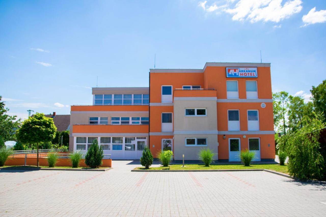 Arkanum Hotel Balatonmariafurdo Exterior photo