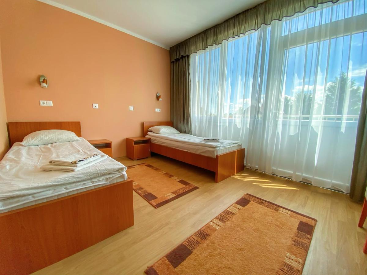Arkanum Hotel Balatonmariafurdo Exterior photo